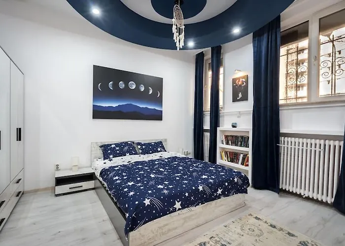 Galaxy Studio Near Bucharest Old Town